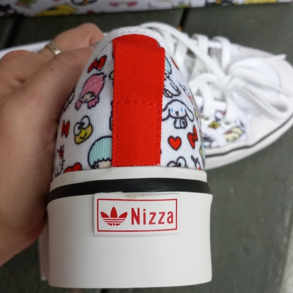 Adidas Originals (Unisex) Nizza Platform Sneakers J- Hello Kitty& Sanrio Friends - Picture 13 of 16